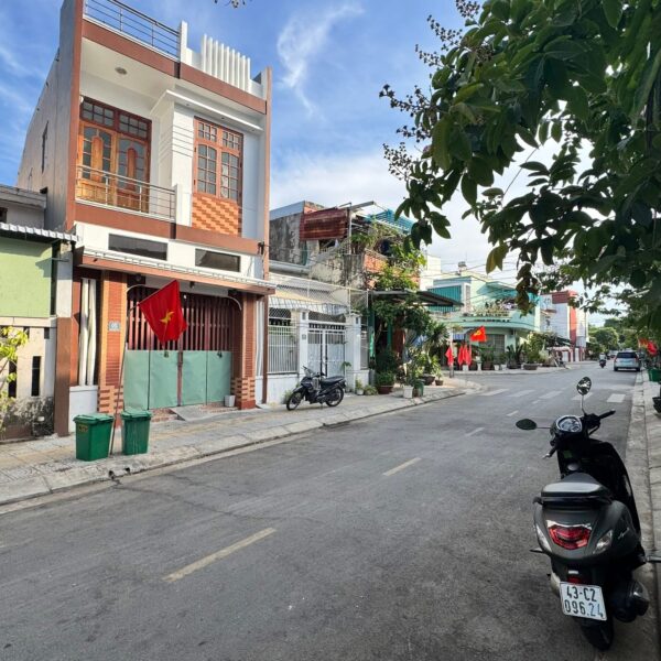 Nhà mặt tiền Nguyễn Thượng Hiền, 6750