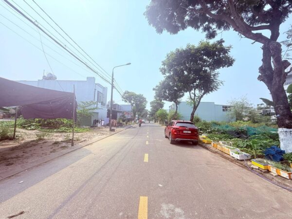 Đất mặt tiền Mai Văn Ngọc 105mv, 4350