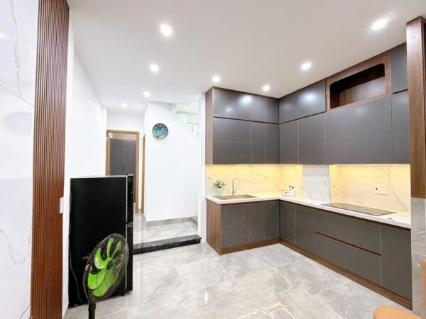 Nhà 2 tầng kiệt Nguyễn Văn Linh 4600