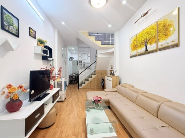 Nhà 2 tầng kiệt Trưng nữ vương 38mv, 3450