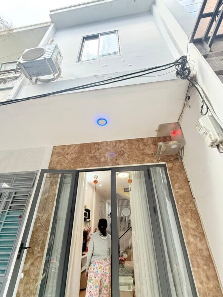 Nhà 2 tầng kiệt Trưng nữ vương 38mv, 3450