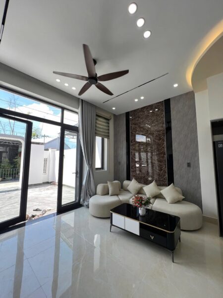 Nhà 2 tầng kiệt ô tô Giáng Đông 150mv 3980
