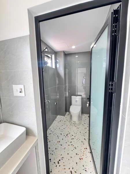 Nhà 3 tầng kiệt ô tô Tôn Đản 90mv, 4980