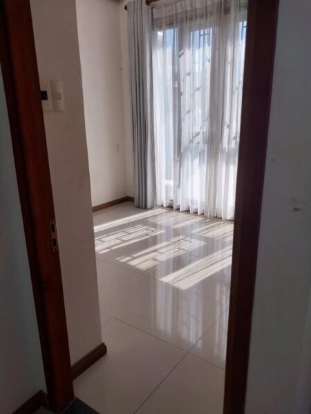 Chính chủ bán nhà 4 tầng 2 mặt kiệt ô tô Hoàng Diệu 5750