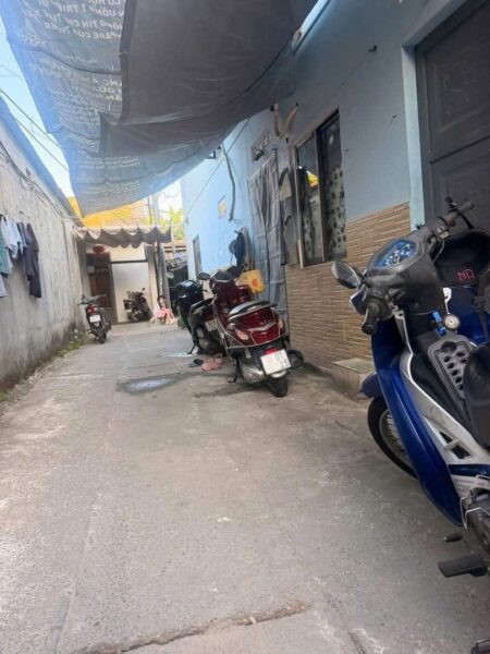 Nhà trọ kiệt Âu Cơ 75mv, 3050