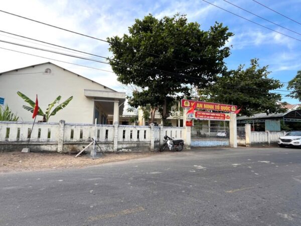 Đất kiệt ô tô Hoà Tiến 733mv, 4850