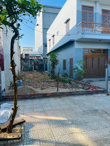 Đất mặt tiền Võ Quảng, 100mv, 5050
