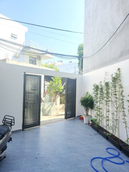 Nhà 3 tầng kiệt ô tô Tô Hiệu 84mv, 5690