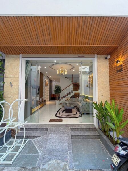 Nhà 3 tầng kiệt Núi Thành 50mv, 5180