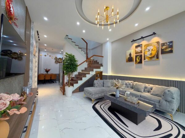 Nhà 3 tầng kiệt Núi Thành 50mv, 5180