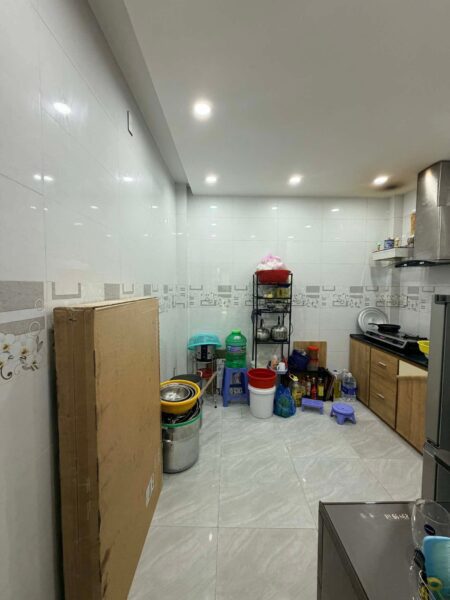 Nhà 4 tầng kiệt Lê Đình Dương 32.5mv, 4050