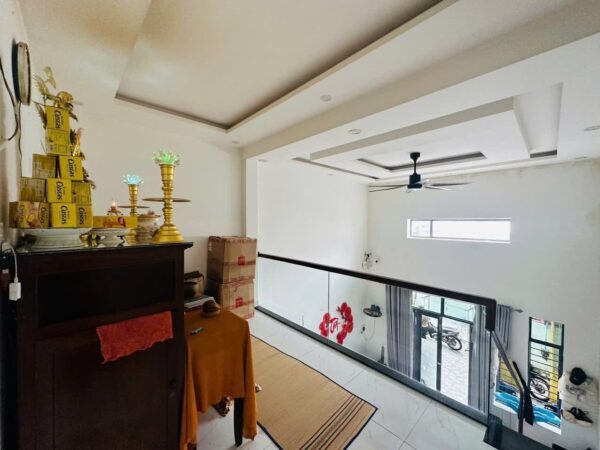 Nhà mê lửng kiệt Cù Chính Lan, 50mv, 3359
