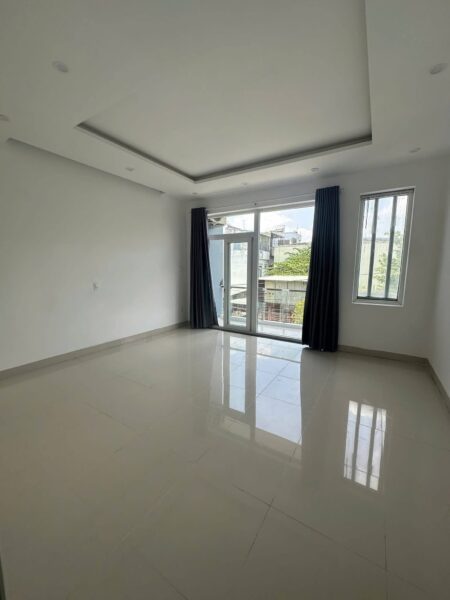 Nhà 3 tầng mặt tiền Bàu Năng 84mv, 7150