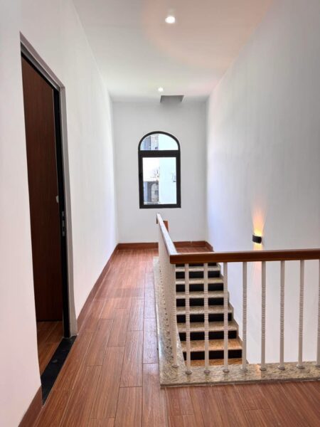 Nhà 2 tầng kiệt Nguyễn Huy Tưởng 4250