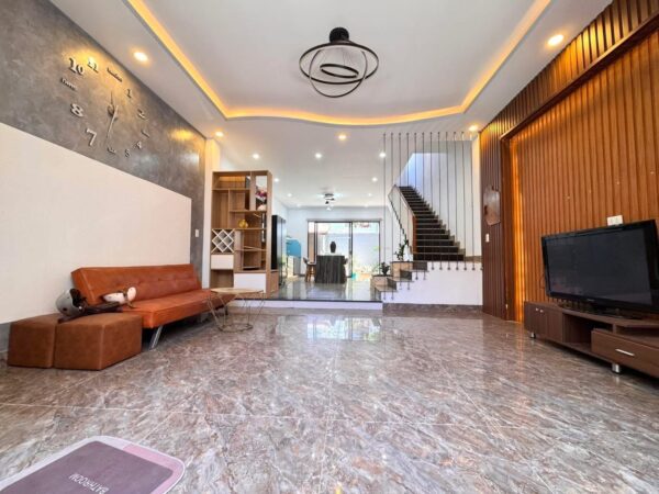 Nhà 2 tầng kiệt Nguyễn Huy Tưởng 4250