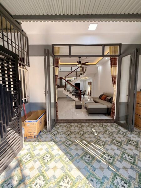 Nhà 2 tầng kiệt Âu Cơ , 75mv, 3950