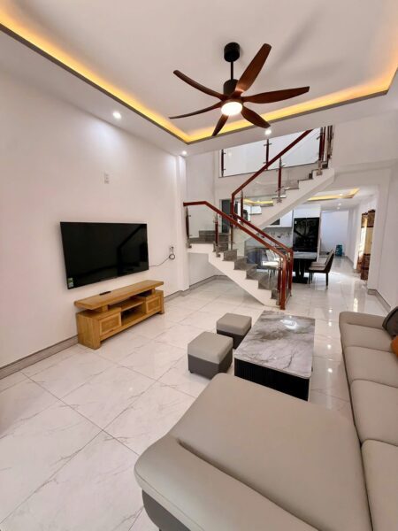 Nhà 2 tầng kiệt Âu Cơ , 75mv, 3950