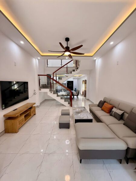 Nhà 2 tầng kiệt Âu Cơ , 75mv, 3950