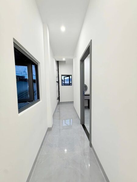 Nhà mê lửng kiệt Tôn Đản 56mv, 3650