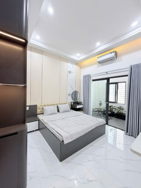 Nhà 3 tầng mặt tiền Thanh Lương 9300