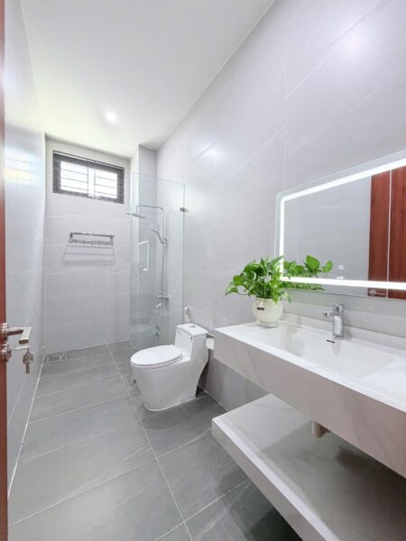 Nhà 3 tầng mặt tiền Thanh Lương 9300
