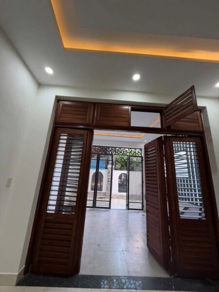 Nhà 3 tầng kiệt ô tô Nguyễn Công Hoan 4600