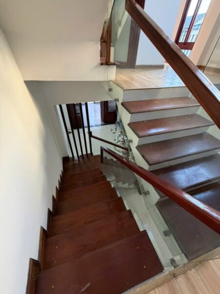 Nhà 3 tầng kiệt ô tô Nguyễn Công Hoan 4600