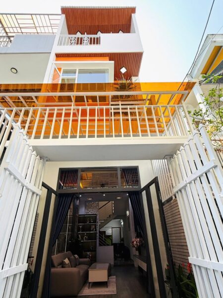 Nhà 3 tầng kiệt Lý Tự Trọng 54mv, 5950