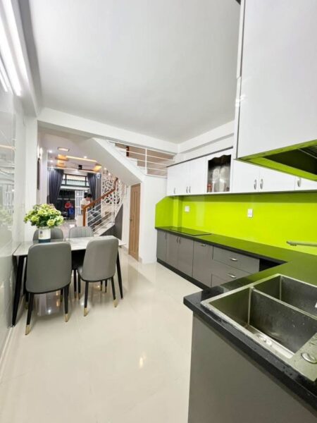 Nhà 3 tầng kiệt Lý Tự Trọng 54mv, 5950
