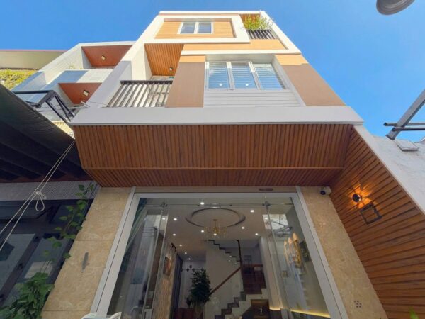 Nhà 3 tầng kiệt Núi Thành 50mv, 5180