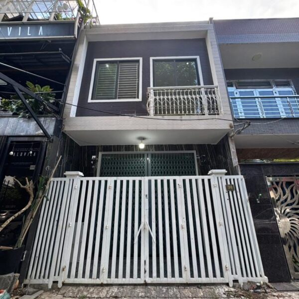 Nhà 2 tầng mặt tiền Lý Nhân Tông 93mv, 10ty8