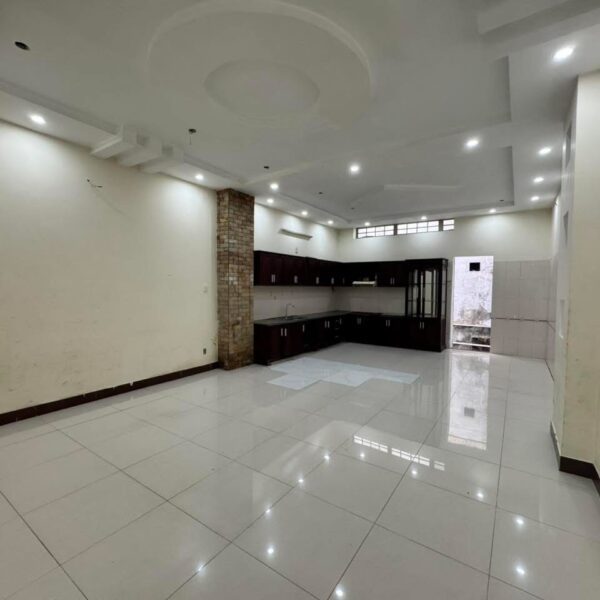 Nhà 2 tầng mặt tiền Lý Nhân Tông 93mv, 10ty8