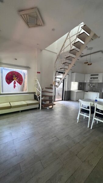 Nhà 2 tầng kiệt Trần cao Vân 126mv, 4500