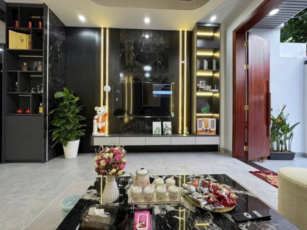 Nhà 3 tầng kiệt ô tô Nguyễn Chánh 5550