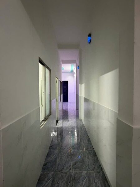 Nhà mặt tiền Hoàng Văn Thái 125mv, 2ty5