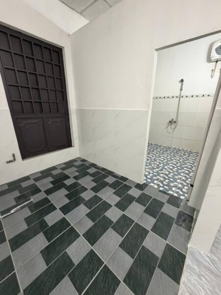 Nhà mặt tiền Hoàng Văn Thái 125mv, 2ty5