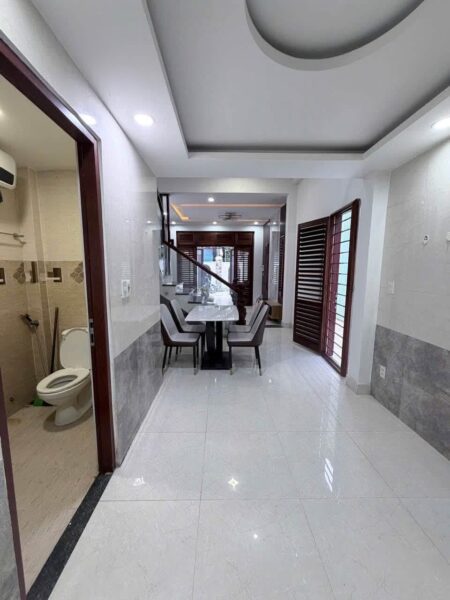 Nhà 3 tầng kiệt ô tô Nguyễn Công Hoan 4600