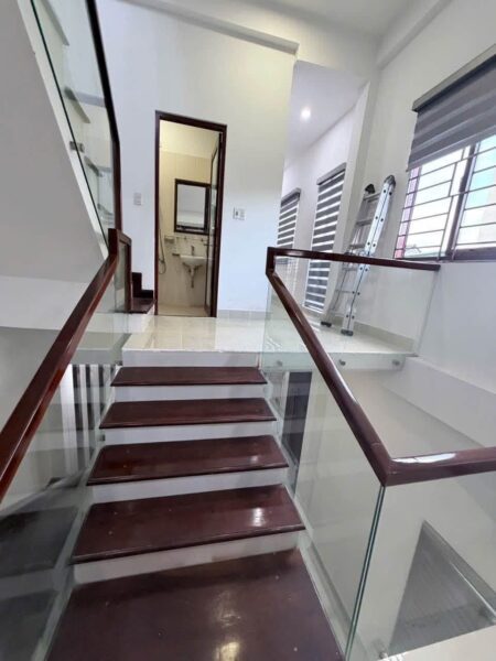 Nhà 3 tầng kiệt ô tô Nguyễn Công Hoan 4600