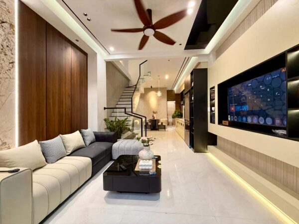 Nhà 3 tầng kiệt Trưng nữ vương 70mv, 6550