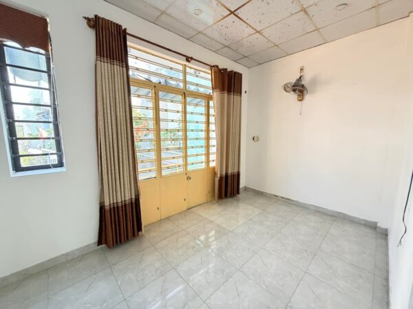 Nhà 2 tầng kiệt Trưng nữ vương 50mv, 4600