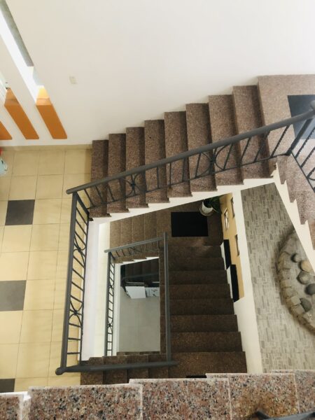 Nhà 4 tầng mặt tiền Hùng Vương 280mv, 9500