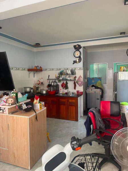 Nhà mê lửng kiệt ô tô Tôn Đản, 50mv, 3050