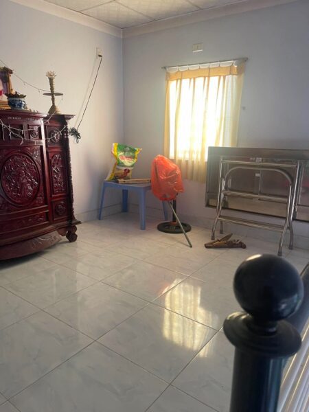 Nhà mê lửng kiệt ô tô Tôn Đản, 50mv, 3050