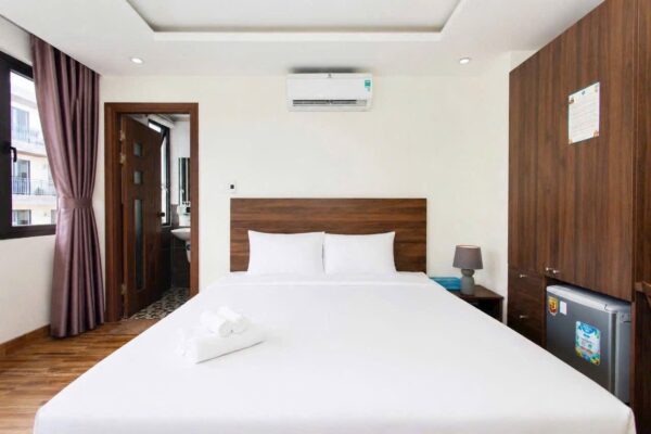 Khách sạn 5 tầng mặt tiền Khuê Mỹ Đông 22ty