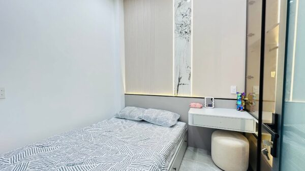 Nhà 3 tầng kiệt Lê Duẩn 53mv, 3550