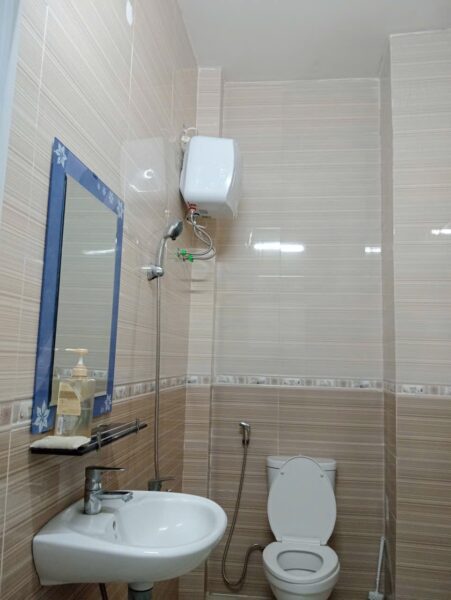 Nhà 3 tầng kiệt ô tô Nguyễn Mộng Tuân 3850