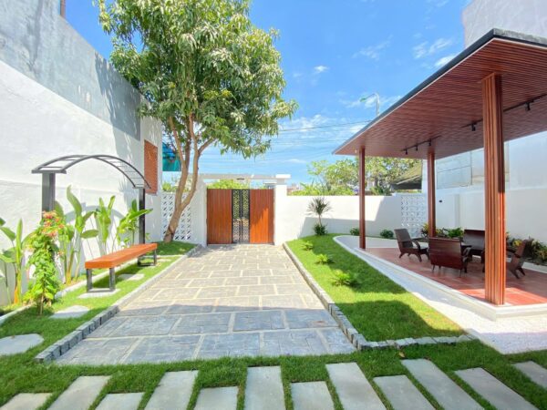 Biệt thự 2 tầng mặt tiền Nguyễn Ân 200mv, 15ty