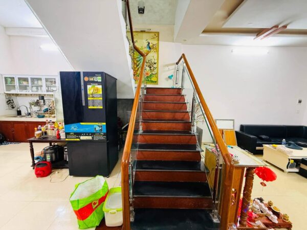Nhà 2 tầng mặt tiền Bàu Vàng 100mv, 5850