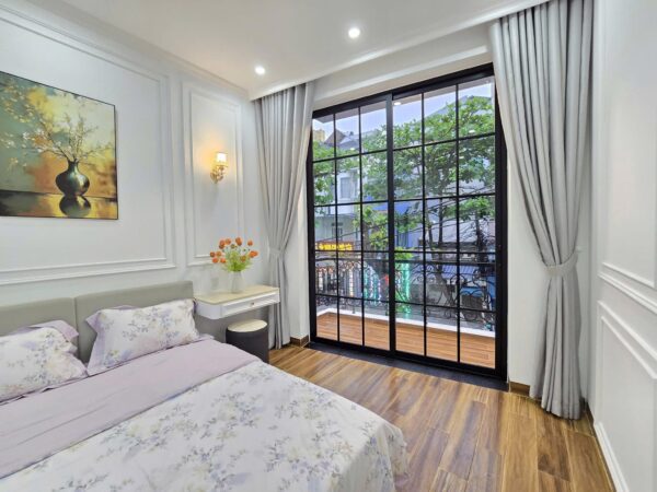 Nhà 4 tầng mặt tiền Thái Phiên 15ty5