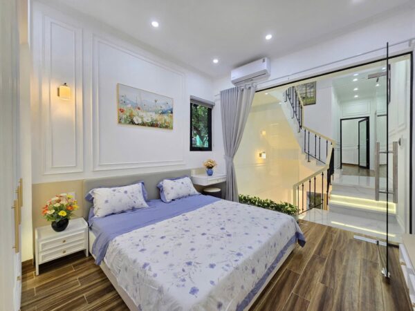 Nhà 4 tầng mặt tiền Thái Phiên 15ty5